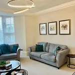 Edge Mere Apartment, Apartmán
