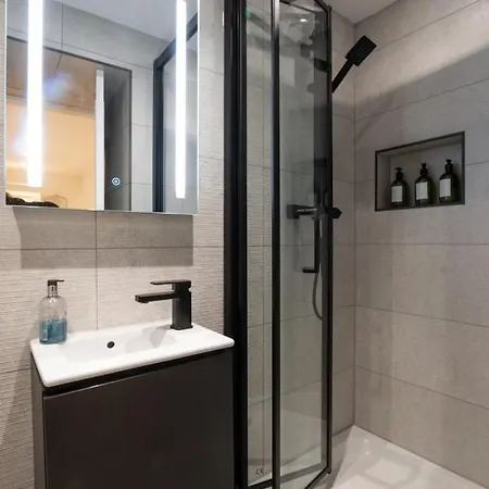 Edge Mere Apartment, *