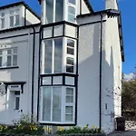 Edge Mere Apartment, *