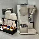 Apartment Edge Mere Apartment, *