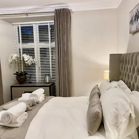 아파트 Edge Mere Apartment, *