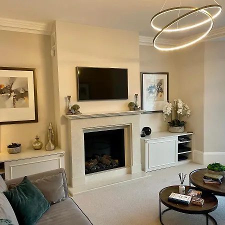 Edge Mere Apartment, * באונס-און-ווינדרמיר